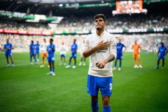 拉什福德进球数与曼联持平，闪耀英超赛场成就荣耀